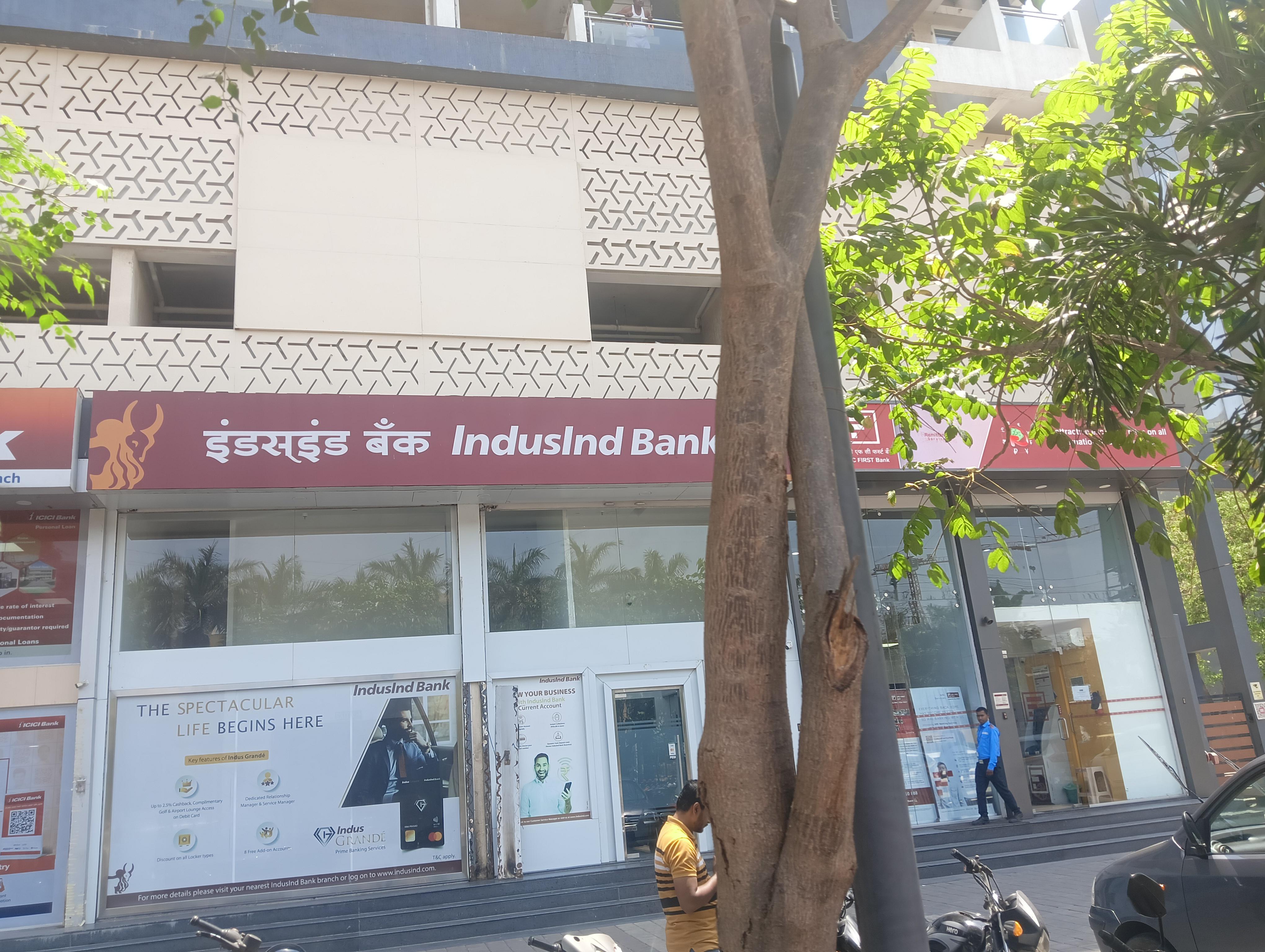 IndusInd Bank Posts First Quarterly Loss in 20 Years Amid Derivative and Accounting Issues; Here's What Management Says