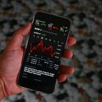 Foreign Investors Dump $37B in May, Retail Traders Buy $23B – Who’s Right About the U.S Markets?