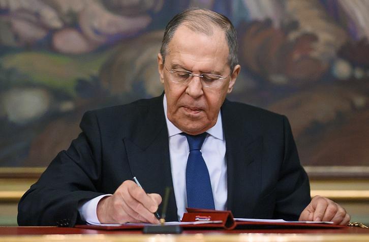 Lavrov Blasts Europe Over Ukraine War, Accuses West of Sabotaging Peace Talks and Expanding NATO