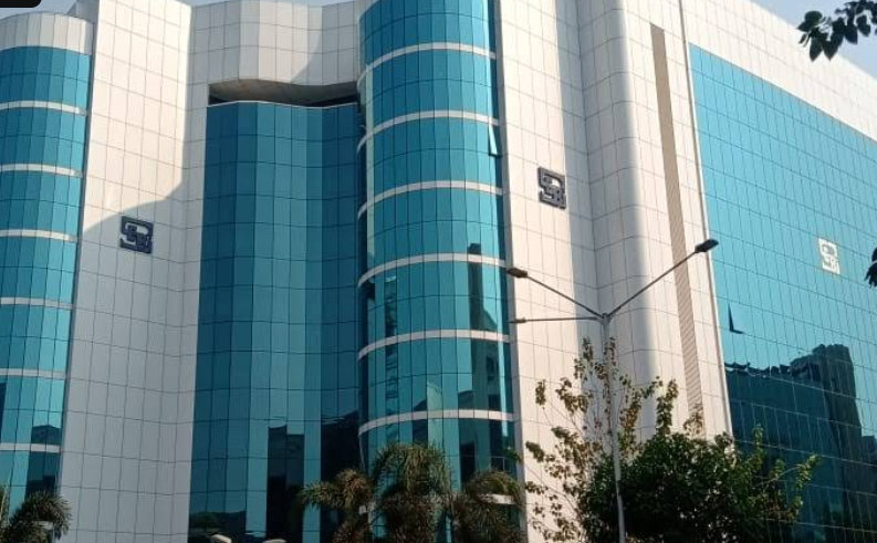 SEBI Restricts F&O Expiries to Just Two Days a Week: How This Impacts BSE, NSE & Traders