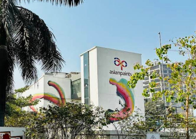 Asian Paints Faces Allegations of Anti-Competitive Practices by Birla Opus – A Detailed Look at the Controversy