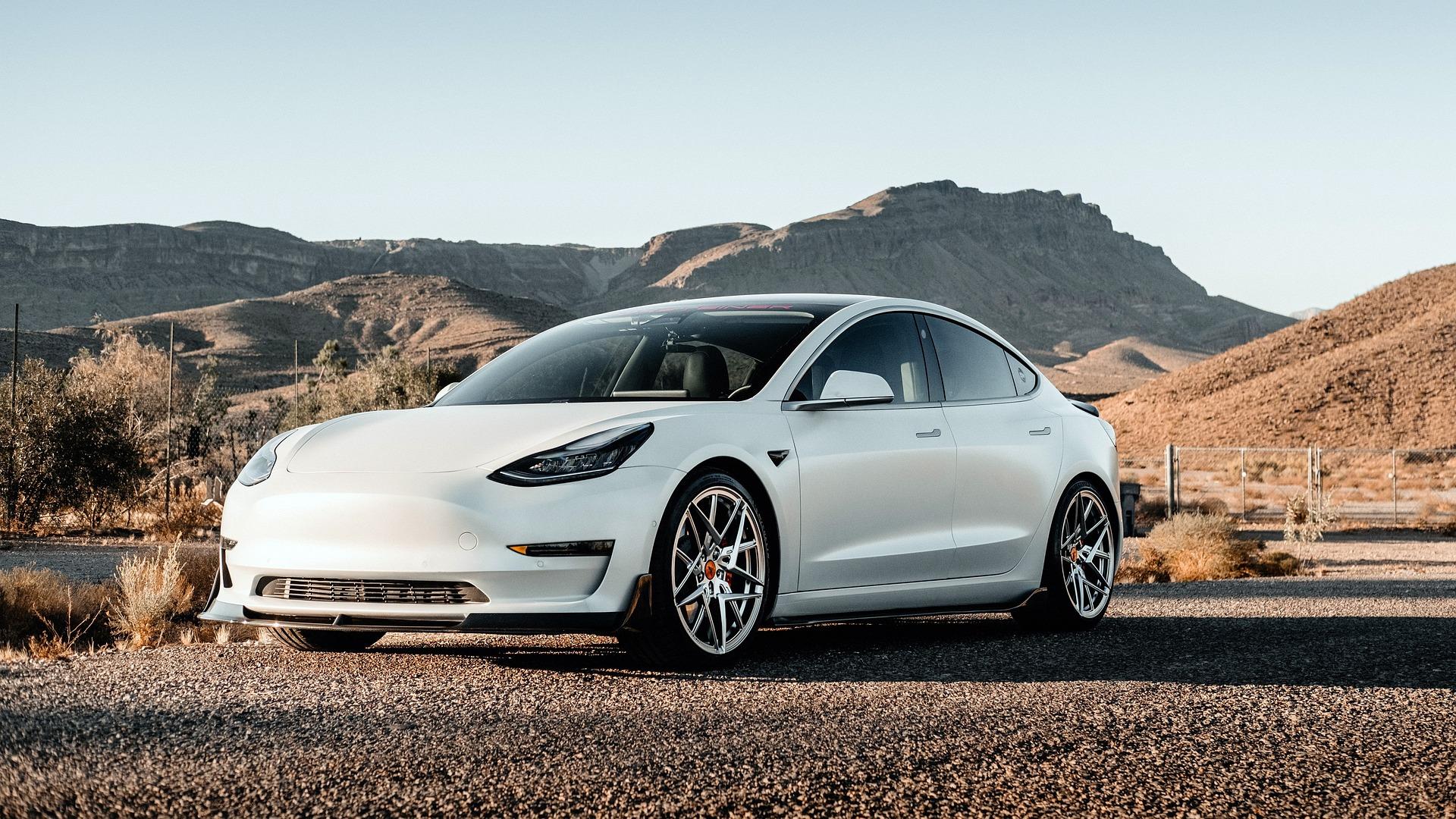 Tesla and VinFast Face Five Major Challenges in the Indian EV Market